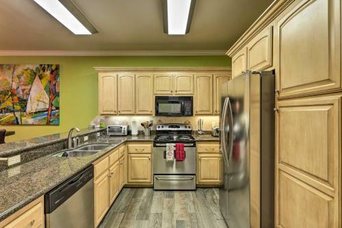 Apartamento Pacifica Condo With Balcony, Walk To Beach!