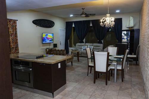 Two-level Townhome A With Private Pool - Esperanza Villas 1