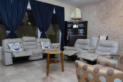 Two-level Townhome A With Private Pool - Esperanza Villas 1