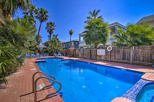 Apartamento Sunny Pool-view Condo On South Padre Island!