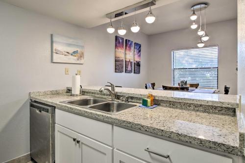 Apartamento Sunny Pool-view Condo On South Padre Island!