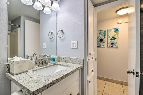 Apartamento Sunny Pool-view Condo On South Padre Island!