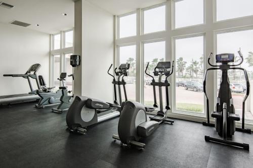 Ground Level Pet-friendly Condo Seconds From Beach