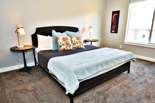 Pet Friendly, Flexible 96 Hour Cancellation, Stylish Interior, Free Bikes, Poolside - Entrada 635