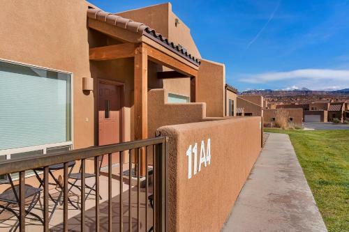 Rim Village Vista -unit 11-a4