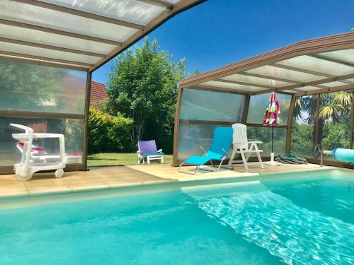 G�te Du Vigneron Au Pays De Padirac