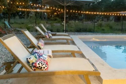 G�te Dans Les Pins Avec Piscine