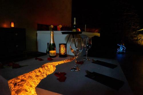 Love Suites & Spa "le Loft" Avec Jacuzzi Privatif