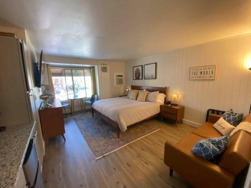 Apartamento Mid-century Gem W/king