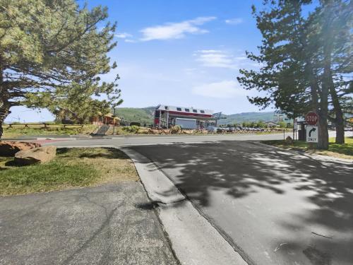 33b Hidden Creek Townhouse