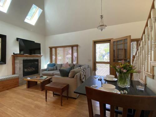 Coopers Collection 50 - Woodside Getaway
