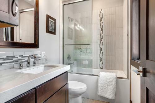 Blackstone Luxury In The Canyons
