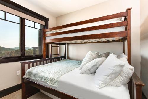 Blackstone Luxury In The Canyons