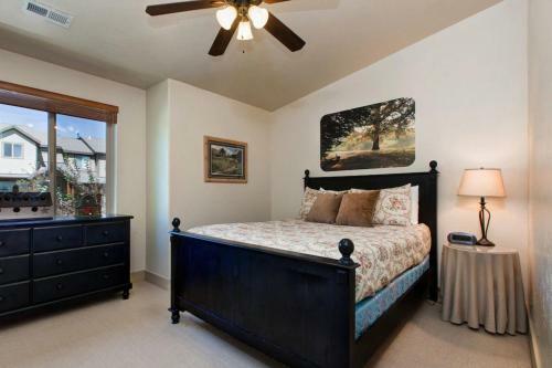 Oslo Lane Ski Townhouse