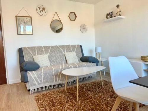Apartamento Proche Gare- Appart H�tel Dor�- Paisible � Melun