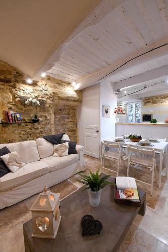 Le Petit Tr�sor Du Luberon
