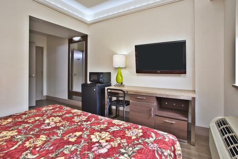 Hotel Brooklyn Motor Inn