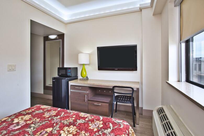 Hotel Brooklyn Motor Inn