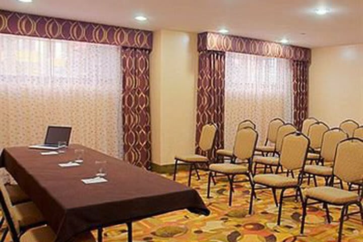 Best Western Plus Arena Hotel