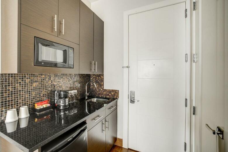 Condor Hotel Brooklyn