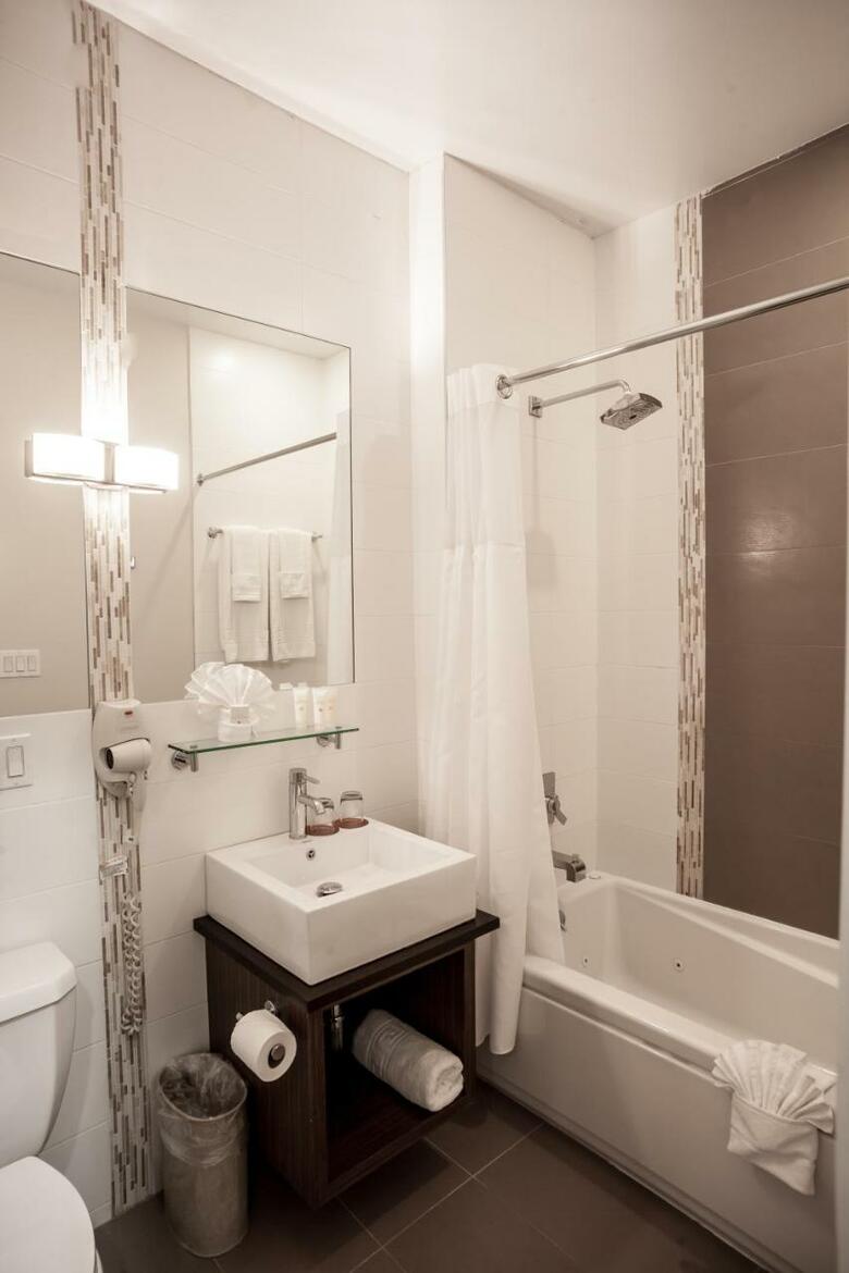 Condor Hotel Brooklyn