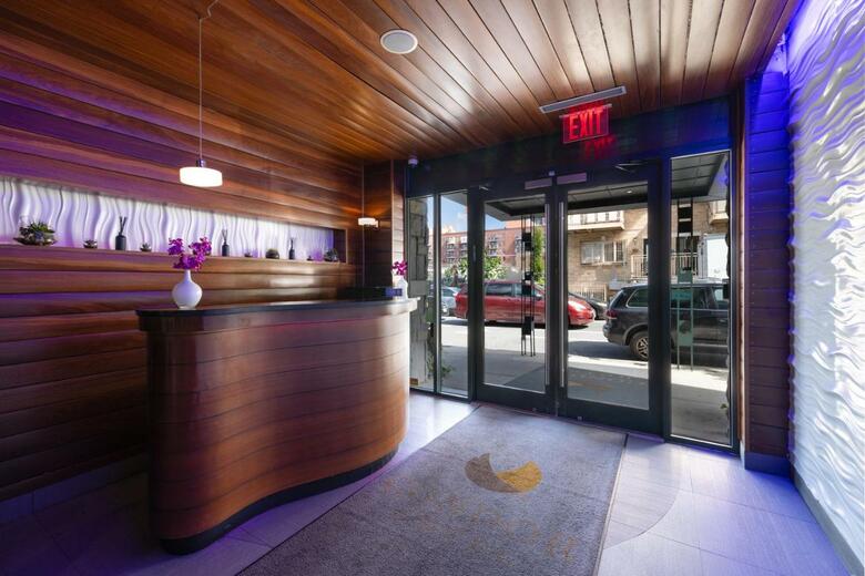 Condor Hotel Brooklyn