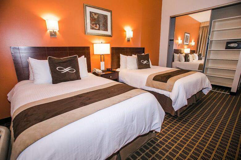 Pointe Plaza Hotel