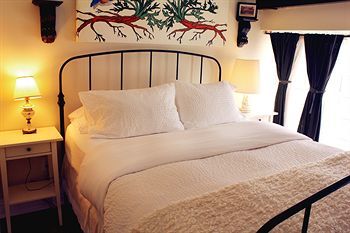 The Box House Hotel