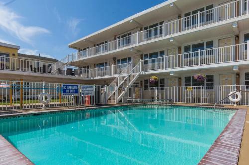 Motel Esplanade Suites