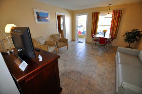 Motel Nantucket Inn & Suites