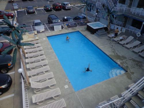 Quarterdeck Motel