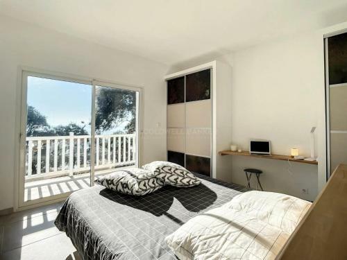 Villa Front De Mer, Plage Des Nonnes
