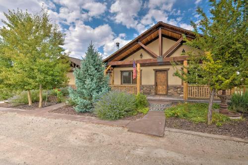 Well-appointed Sterling Casita With Full Kitchen!