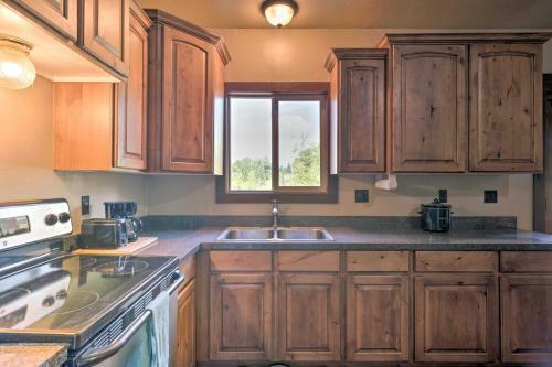 Well-appointed Sterling Casita With Full Kitchen!