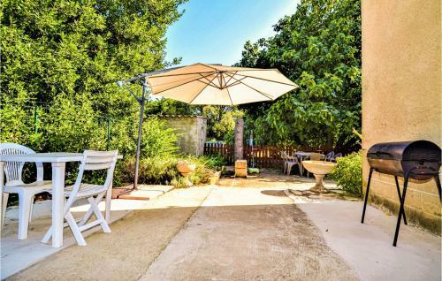 Awesome Home In Meynes With Wifi And 2 Bedrooms