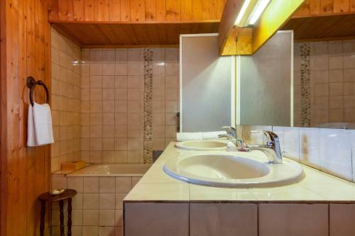 Authentic 2br Apartment 500m From City Center
