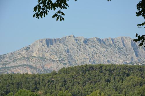 Bed & Breakfast Domaine De Valbrillant
