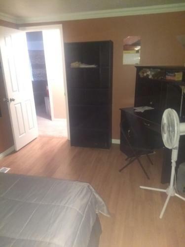 Curt's Cozy Room Rentals