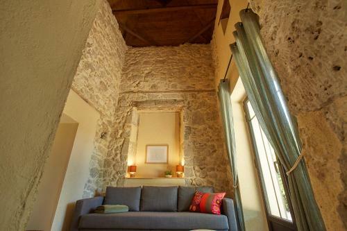 Manor House La Tour D'arm�ne
