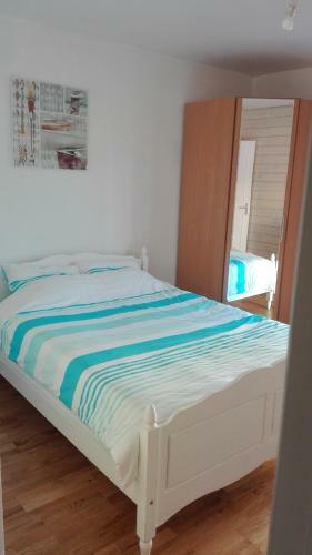 Apartamento M�ze, 400 M�tres De La Plage