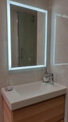 Apartamento Cozy Loft Metz Gare, Pompidou, Centre Congres, Muse