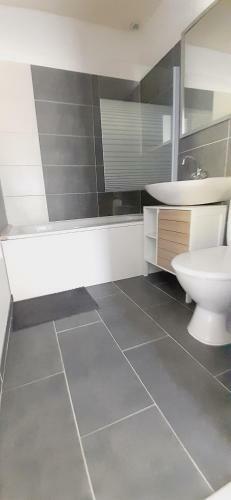 Apartamento Studio Pivoine Avec Terrasse A Proximit� de Metz