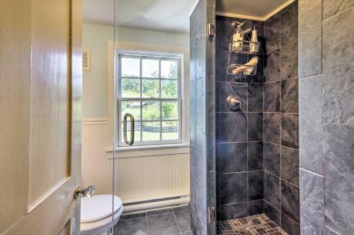 Lovely Brookfield Home With Private Deck And Views