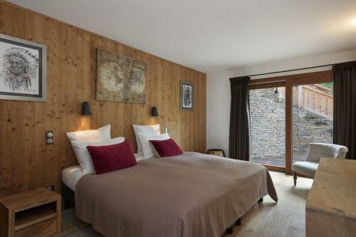 Chalet Zebra