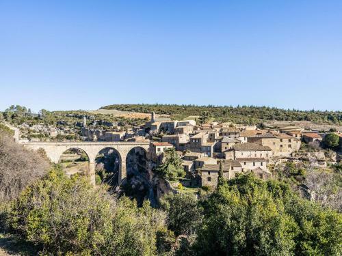 Modern Holiday Home In Minerve With Private Courtyard