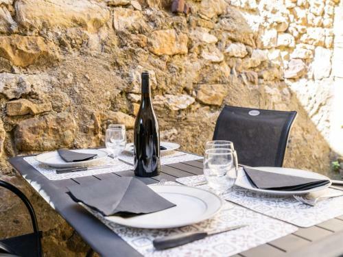 Modern Holiday Home In Minerve With Private Courtyard