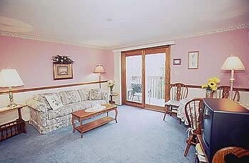 Red Bud Cove Bed And Breakfast Suites