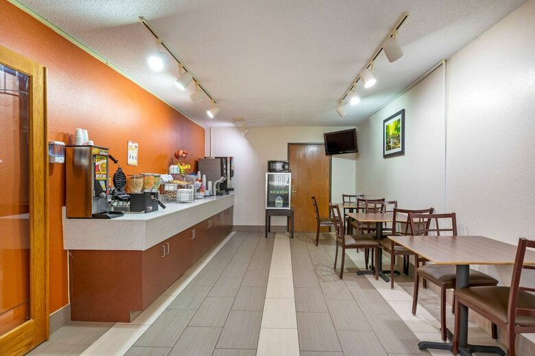 Hotel Rodeway Inn Coopersville