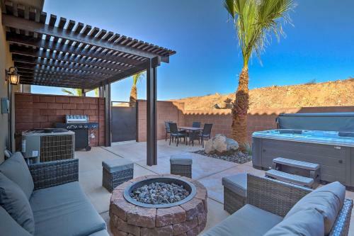 Washington Townhome With Hot Tub And Fire Pit!