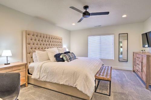 Washington Townhome With Hot Tub And Fire Pit!